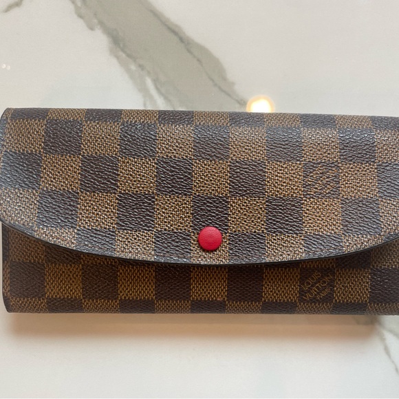Emilie Louis Vuitton Wallet - Picture 5 of 10